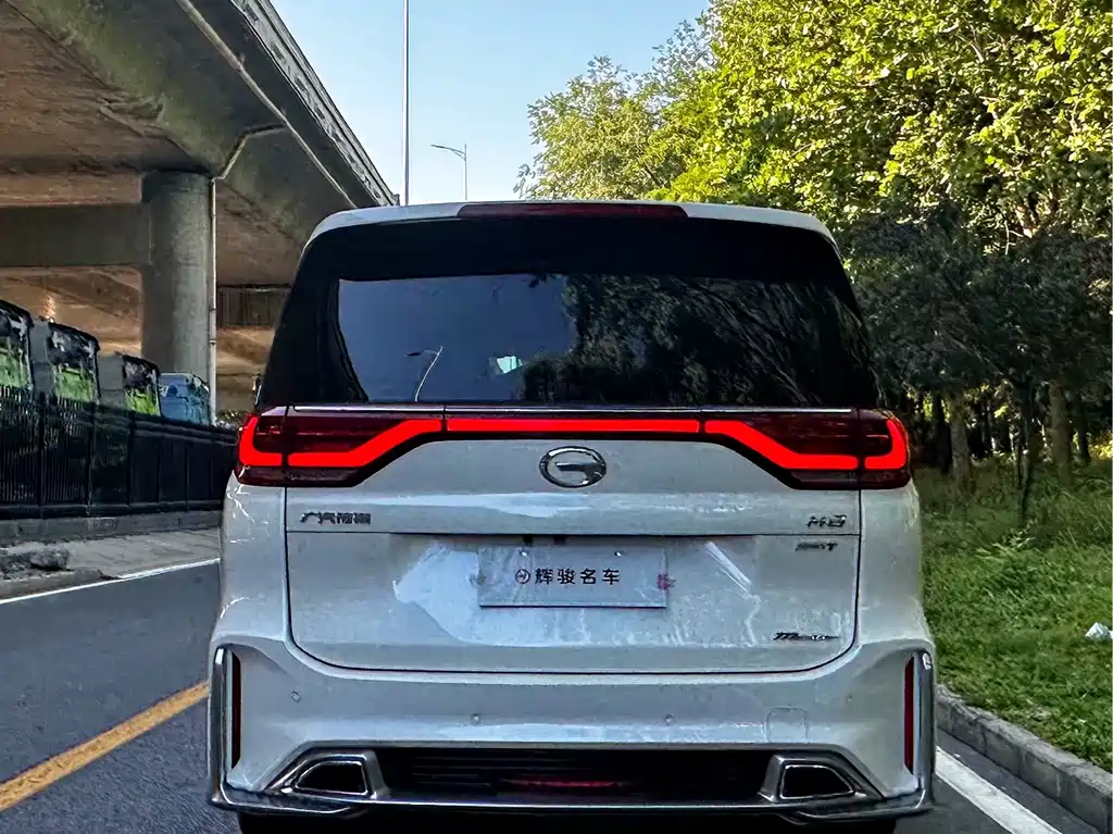 GAC Motor Trumpchi M8 2022 — фото 7