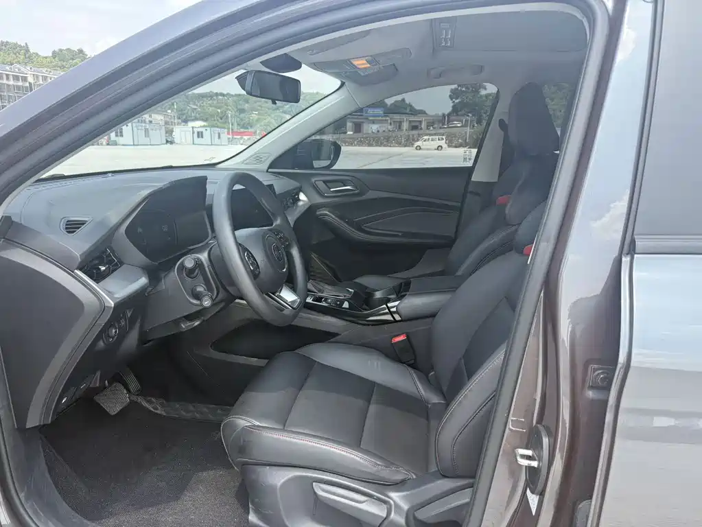 MG MG5 2024