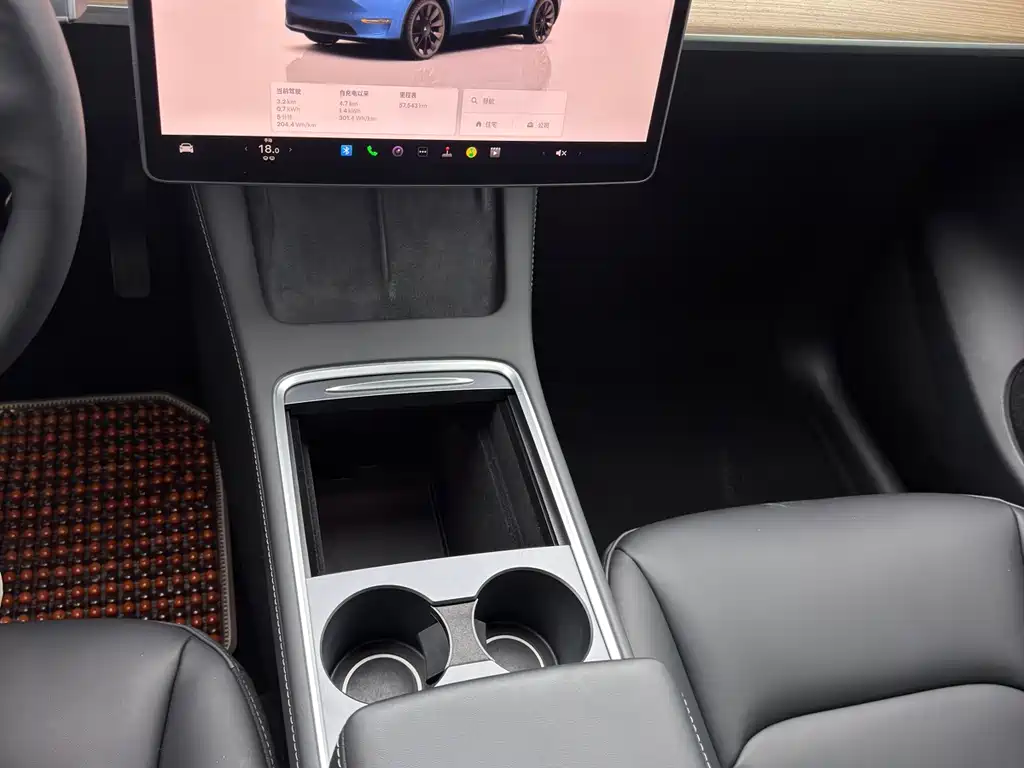 Tesla Model Y 2022 — фото 18