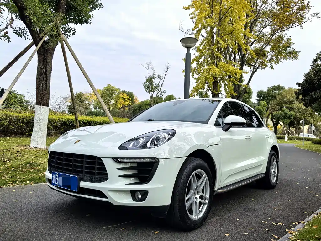 Porsche Macan 2016