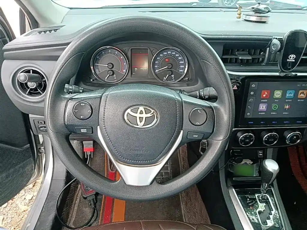 Toyota Corolla 2017 — фото 11