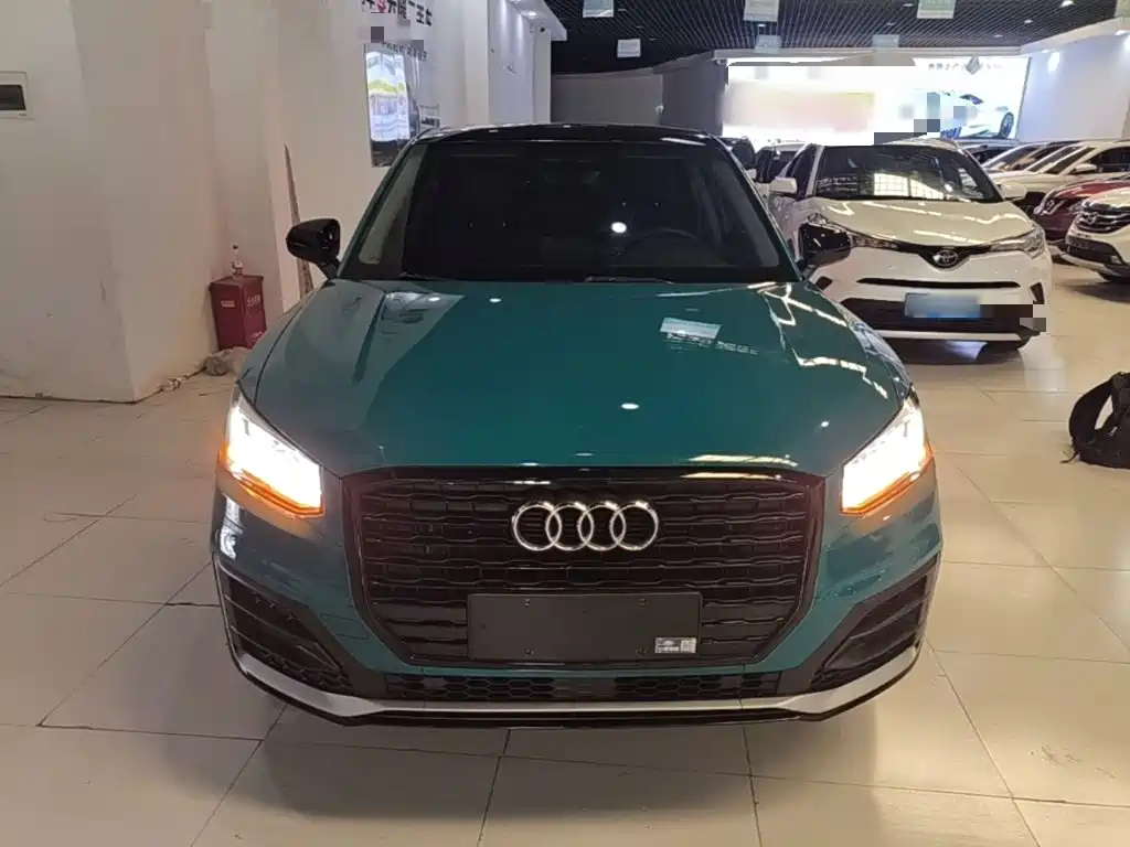 Audi Q2L 2021