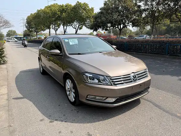 Volkswagen Magotan 2013