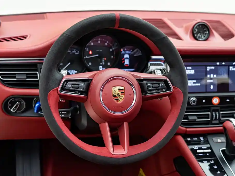 Porsche Macan 2023 — фото 12