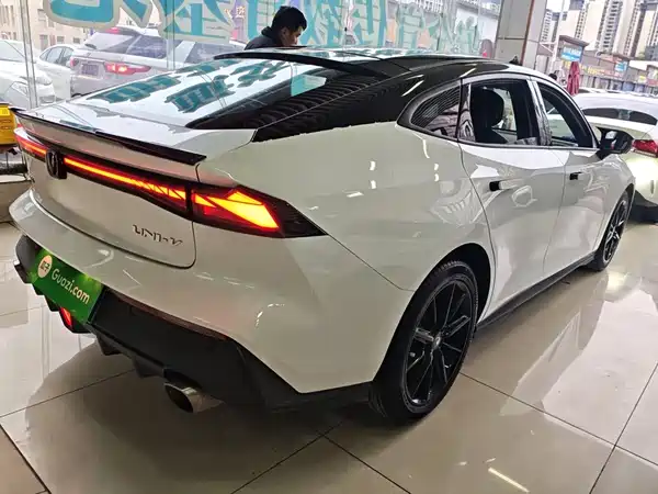 Changan UNI-V 2022