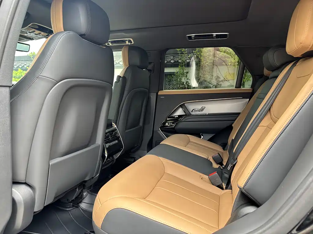 Land Rover Range Rover Sport 2024 — фото 12
