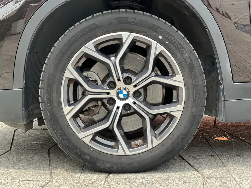 BMW X1 2020 — фото 8