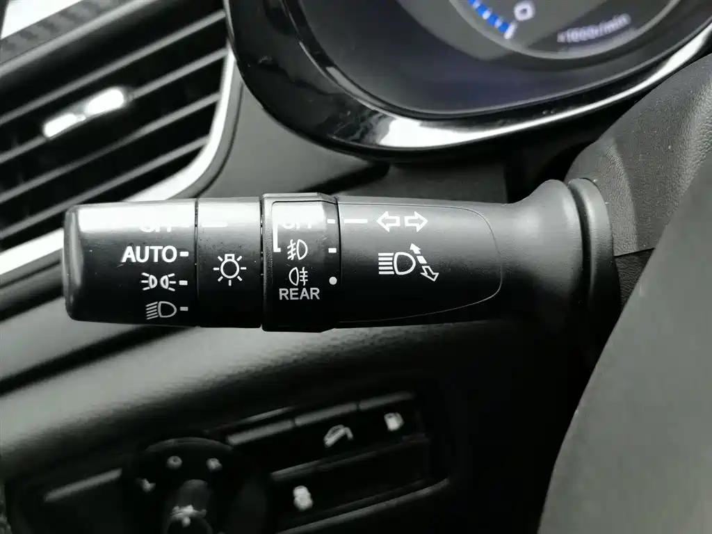 GAC Motor Trumpchi GS7 2017 — фото 21