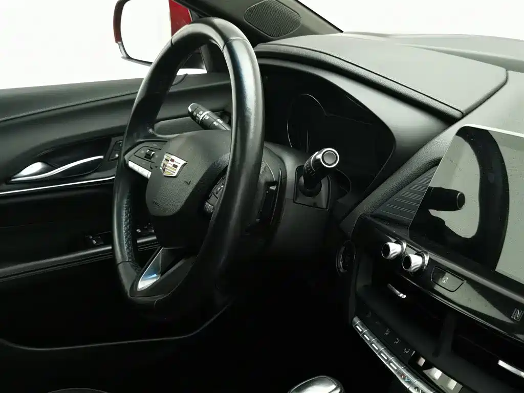 Cadillac CT4 2021 — фото 22