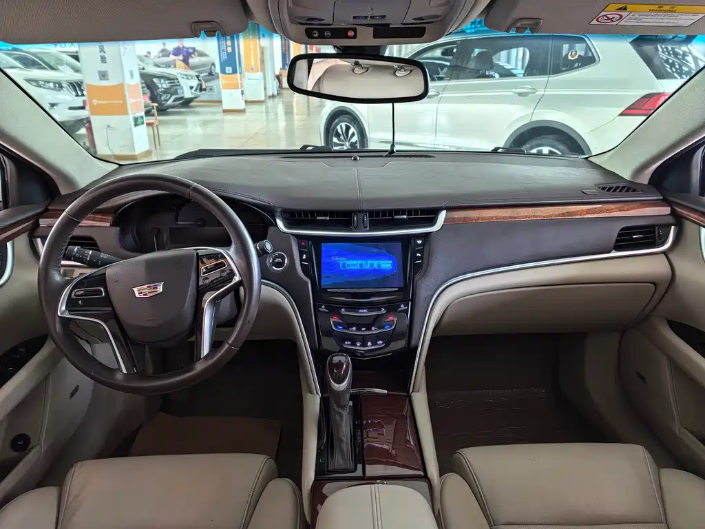 Cadillac XTS 2016 — фото 9