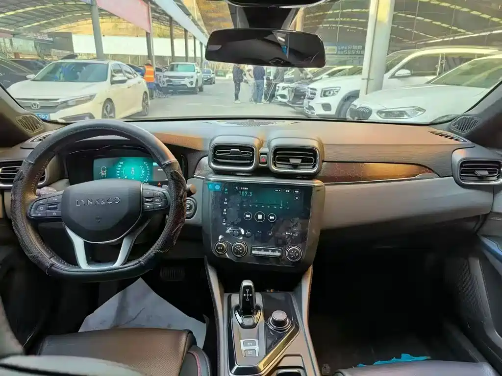 Lynk & Co 03 2019 — фото 7