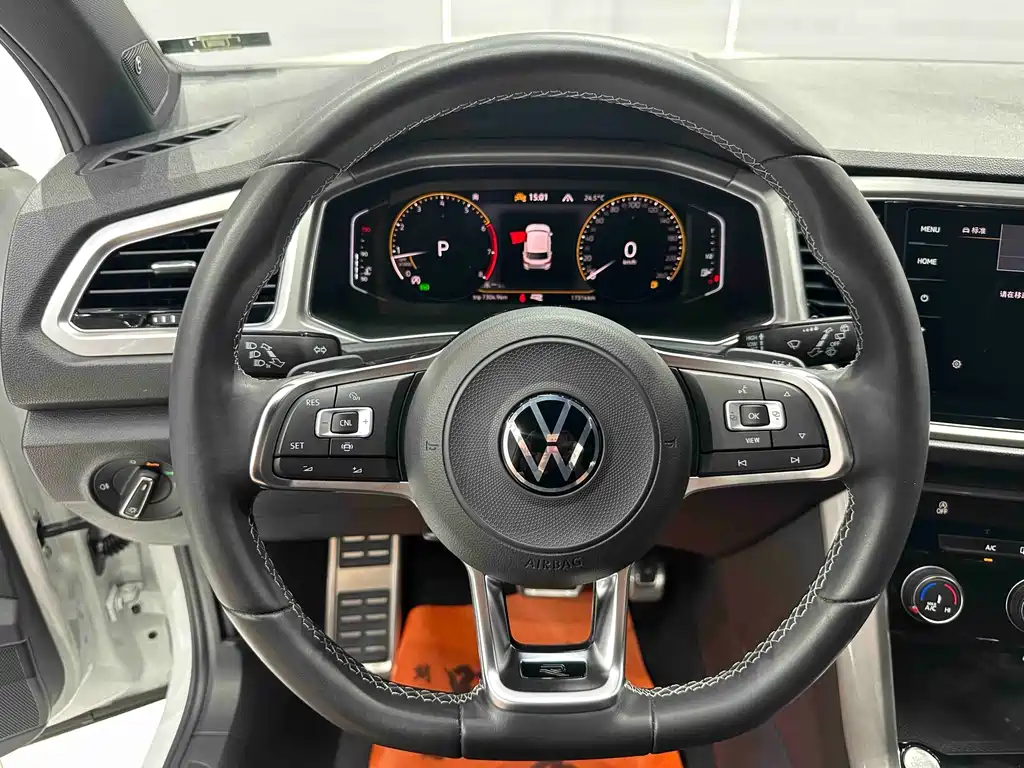 Volkswagen T-Roc 2022 — фото 11