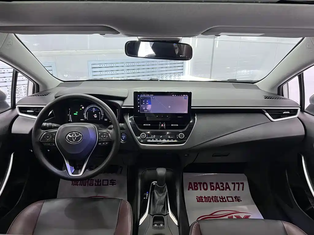 Toyota Corolla 2023 — фото 15