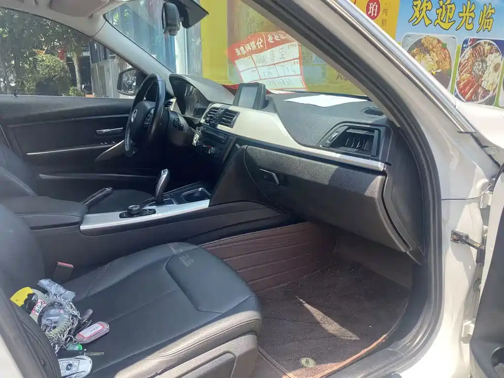 BMW 3 Series 2015 — фото 10
