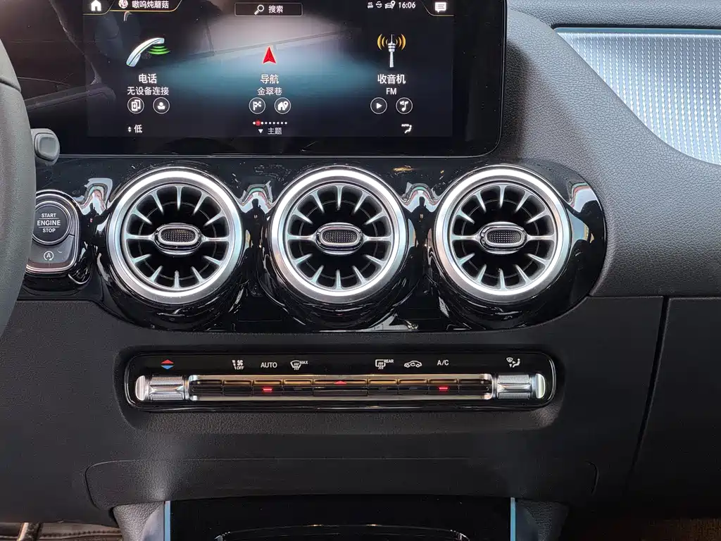 Mercedes-Benz GLA 2023 — фото 11