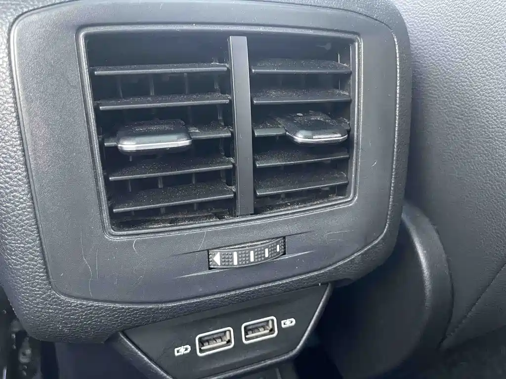 Volkswagen T-Roc 2020 — фото 13