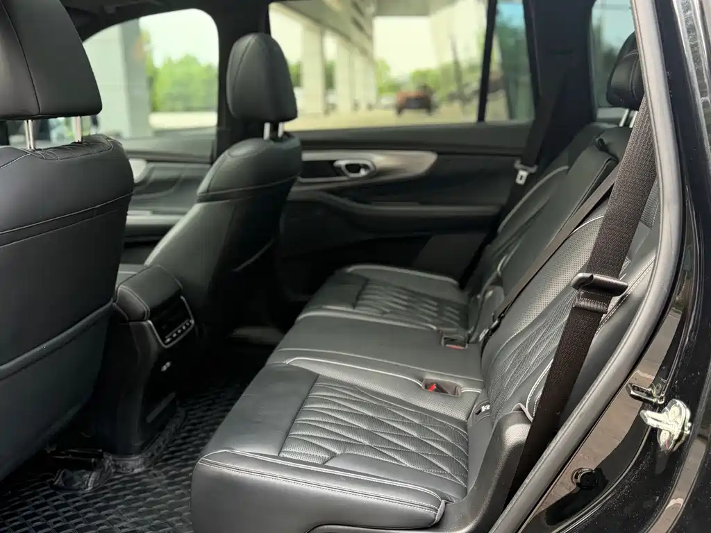 GAC Motor Trumpchi GS8 2022 — фото 15