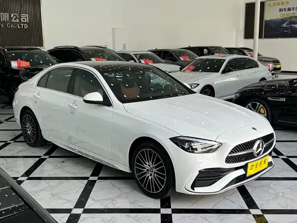 Mercedes-Benz C-Class 2024