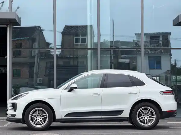 Porsche Macan 2020