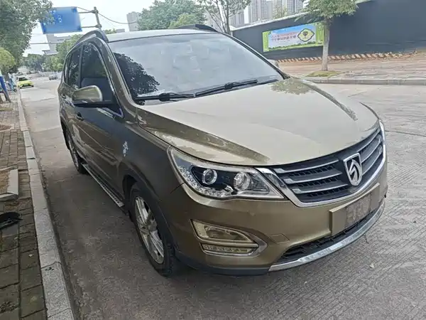 Baojun 560 2015