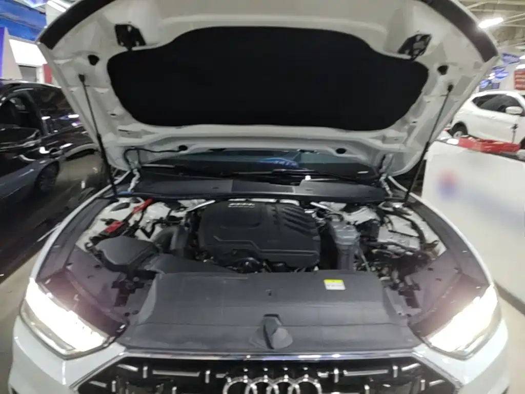 Audi A7L 2023 — фото 16