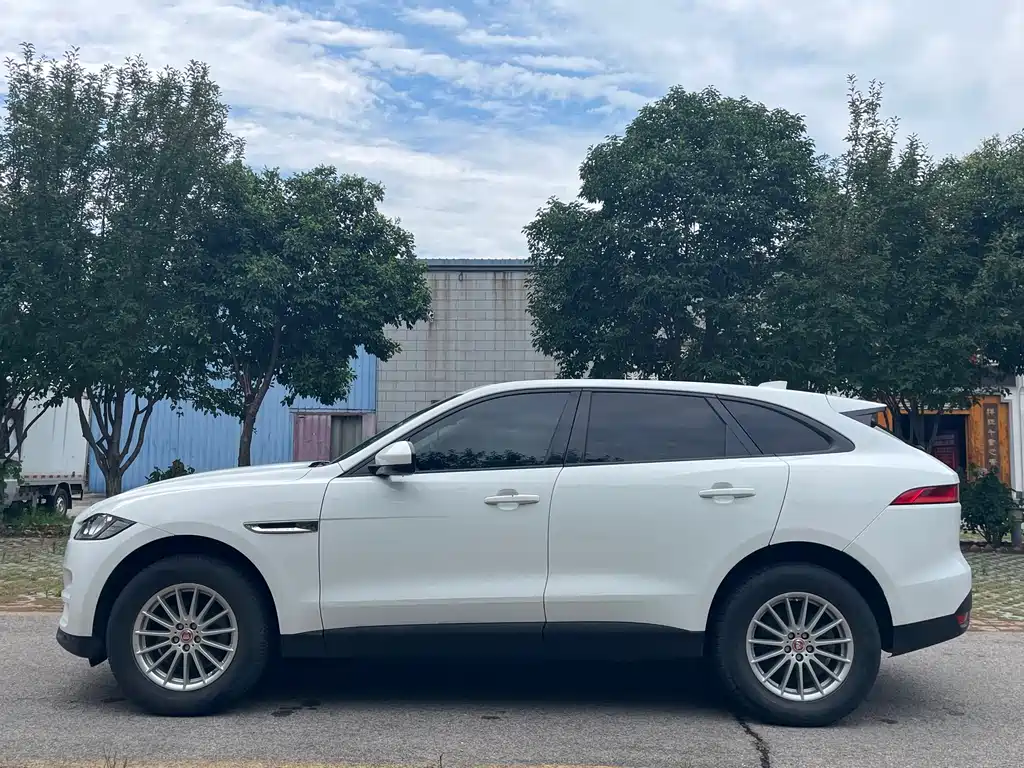 Jaguar F-PACE 2018 — фото 4