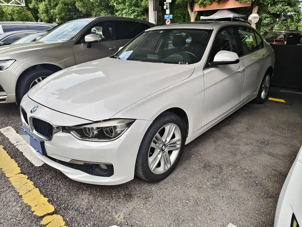BMW 3 Series 2019 — фото 3