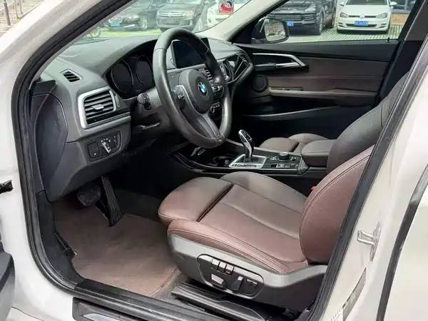 BMW 1 Series 2019