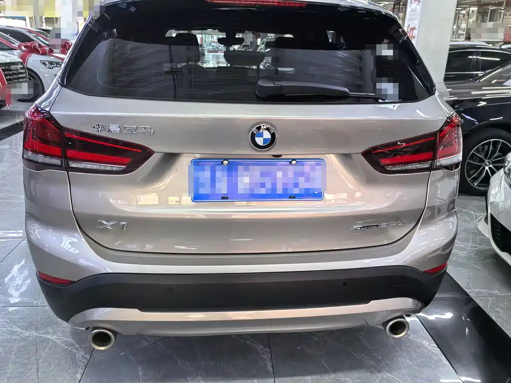 BMW X1 2022 — фото 5