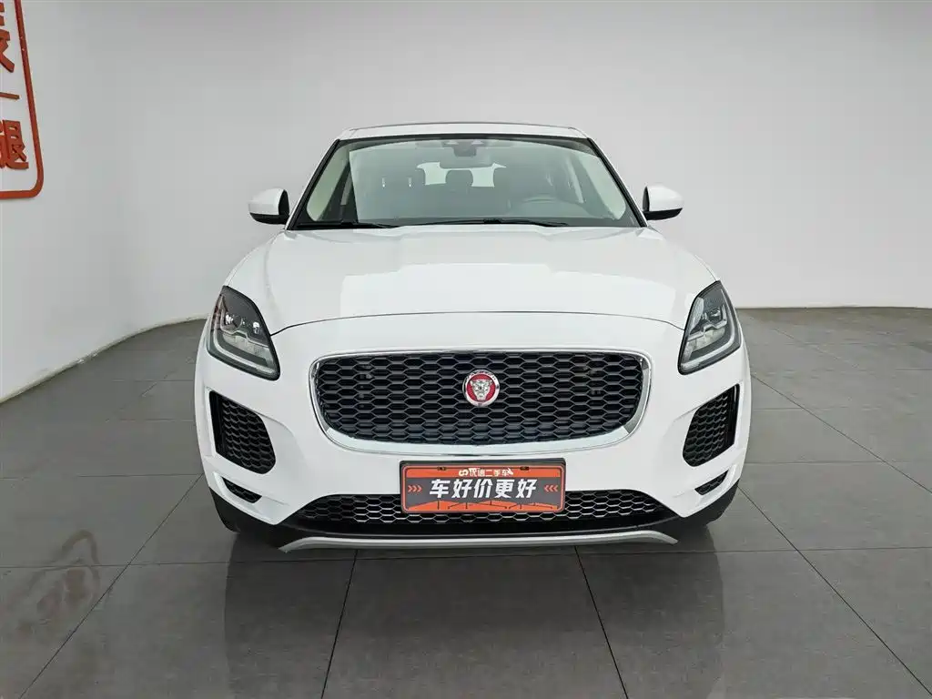 Jaguar E-PACE 2019 — фото 3