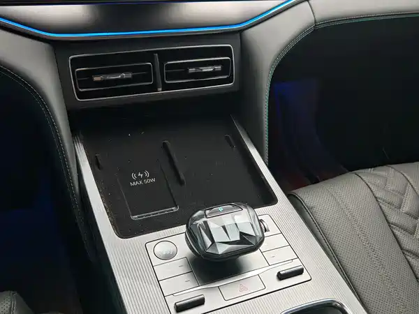 BYD Song L DM-i 2025