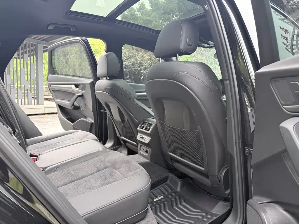 Audi Q5L Sportback 2022 — фото 10