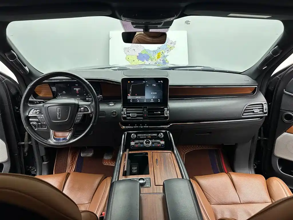 Lincoln Navigator 2019 — фото 10