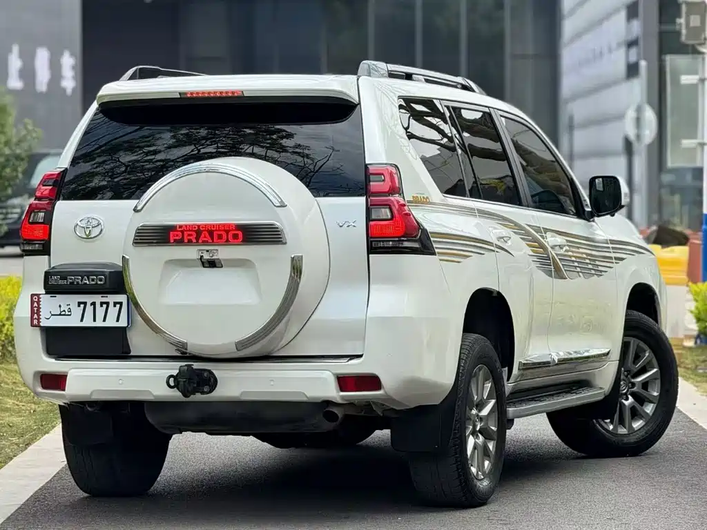 Toyota Prado 2019 — фото 7