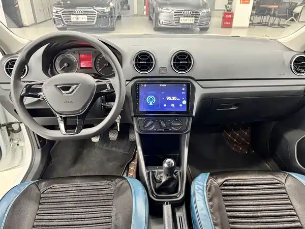 Jetta VA3 2022