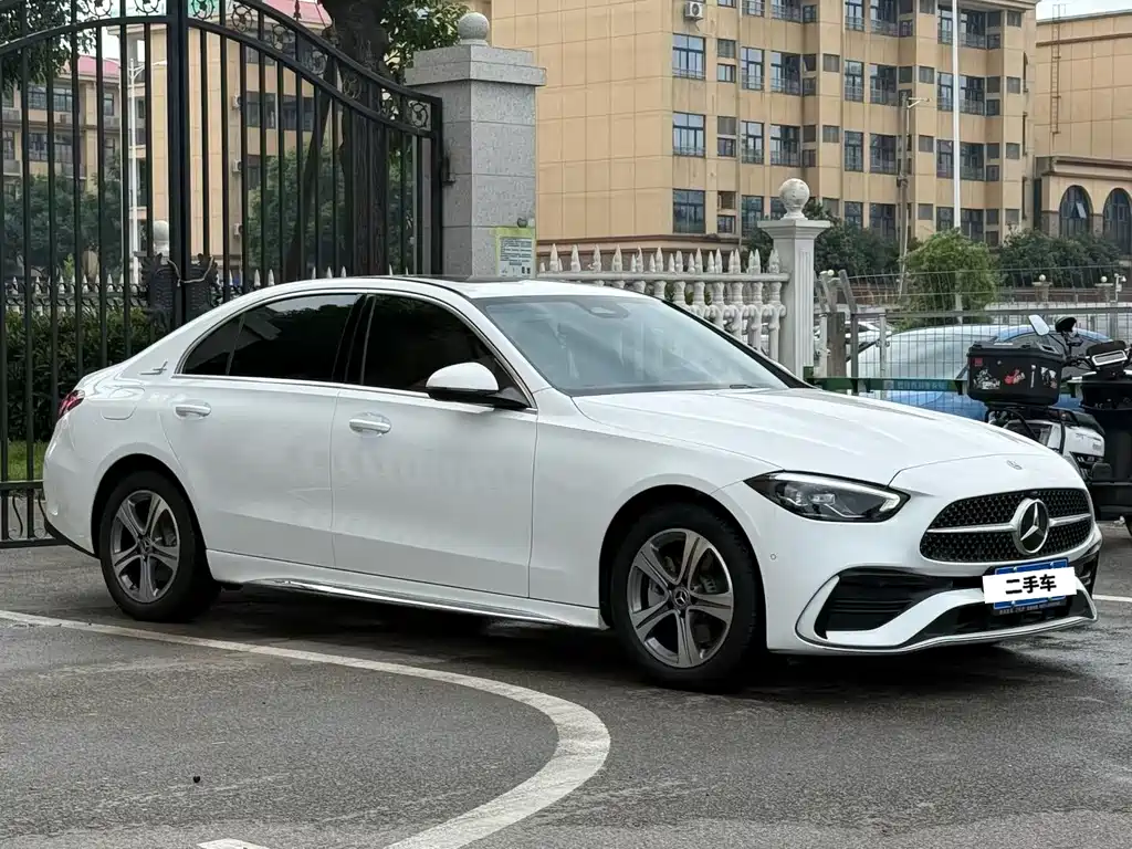 Mercedes-Benz C-Class 2022 — фото 3