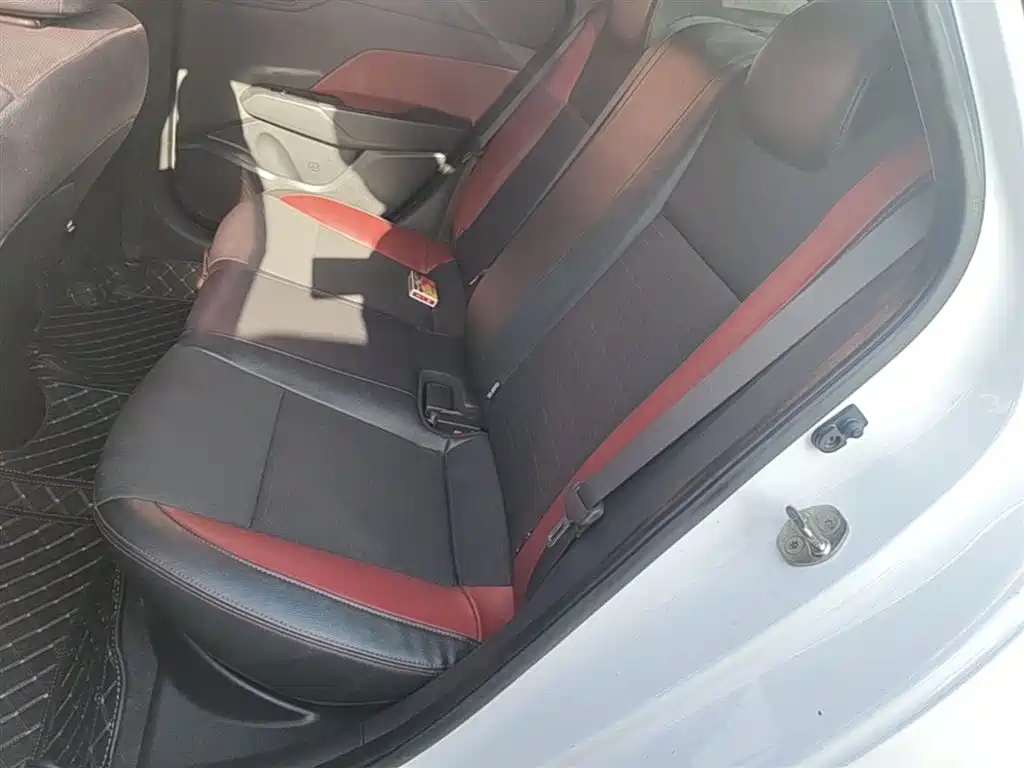 Hyundai Verna 2018 — фото 17