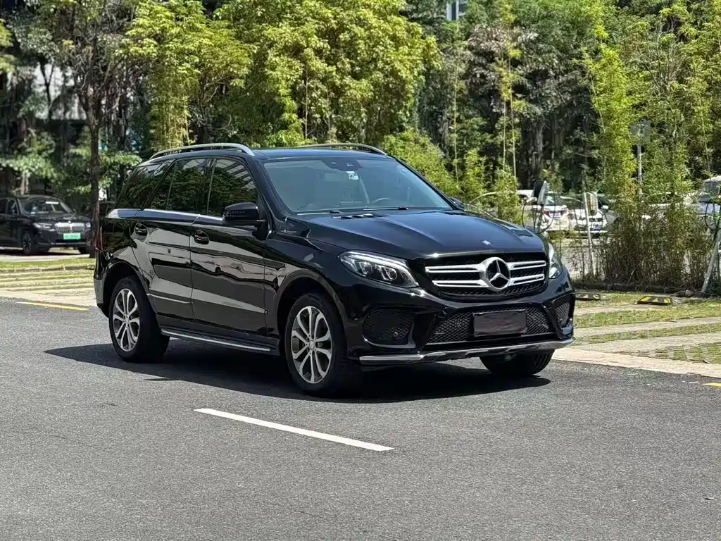 Mercedes-Benz GLE 2017 — фото 2