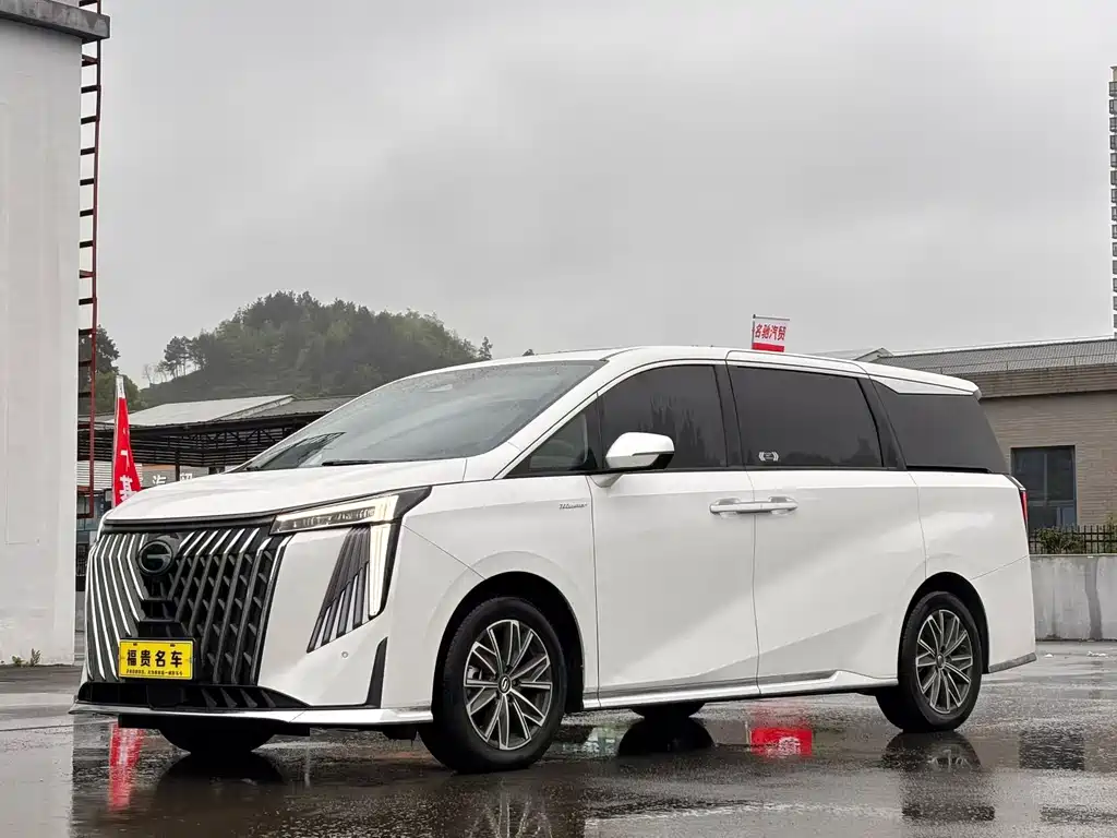 GAC Motor Trumpchi M8 2023 — фото 1