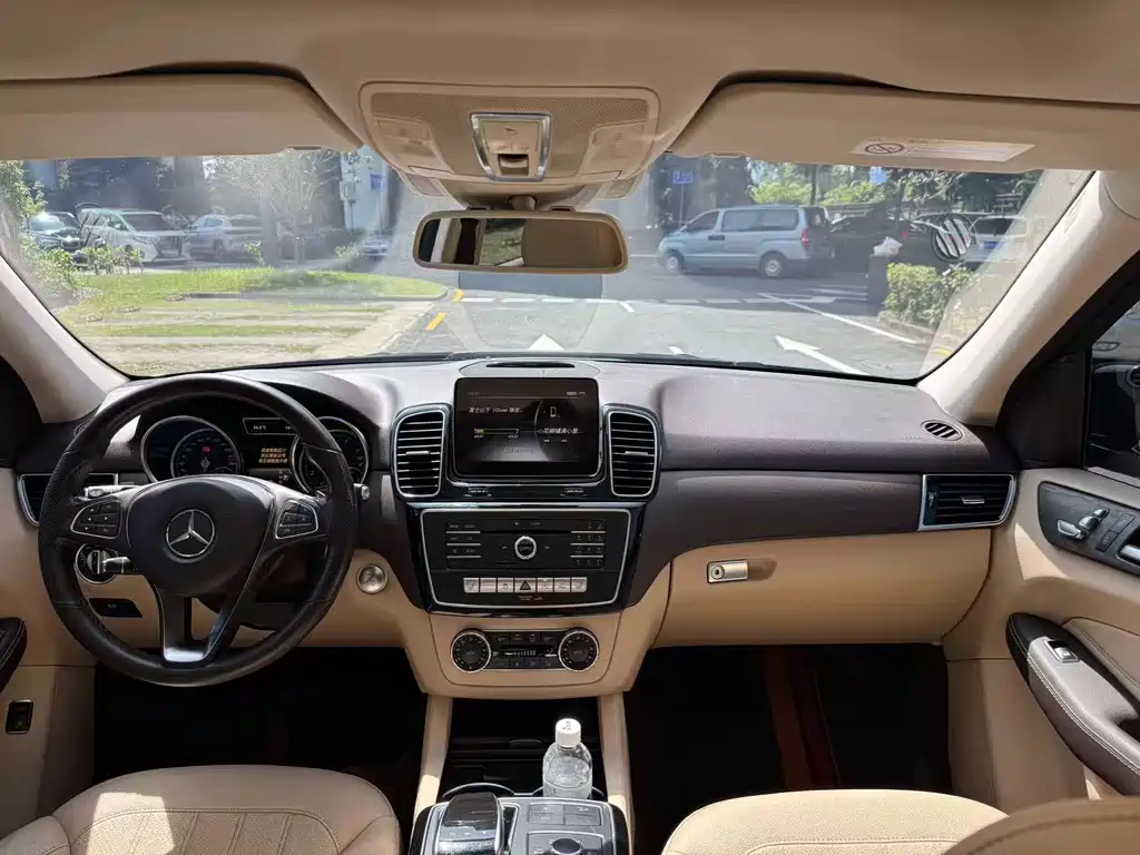Mercedes-Benz GLE 2017 — фото 12