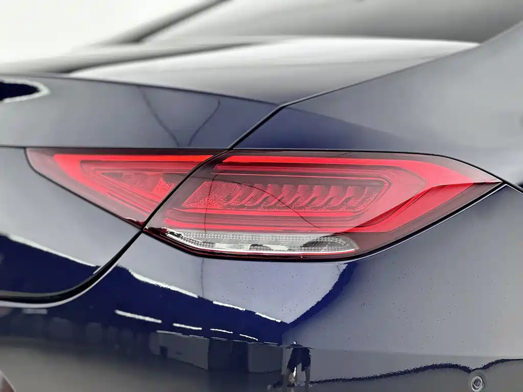 Mercedes-Benz CLS 2018 — фото 15