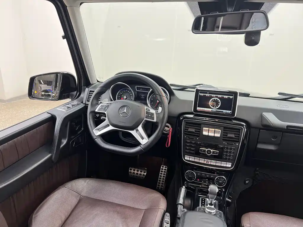 Mercedes-Benz G-Class 2016 — фото 17