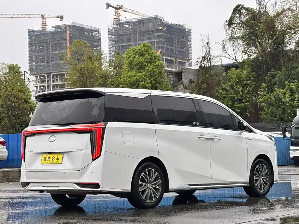 GAC Motor Trumpchi M8 2023 — фото 6
