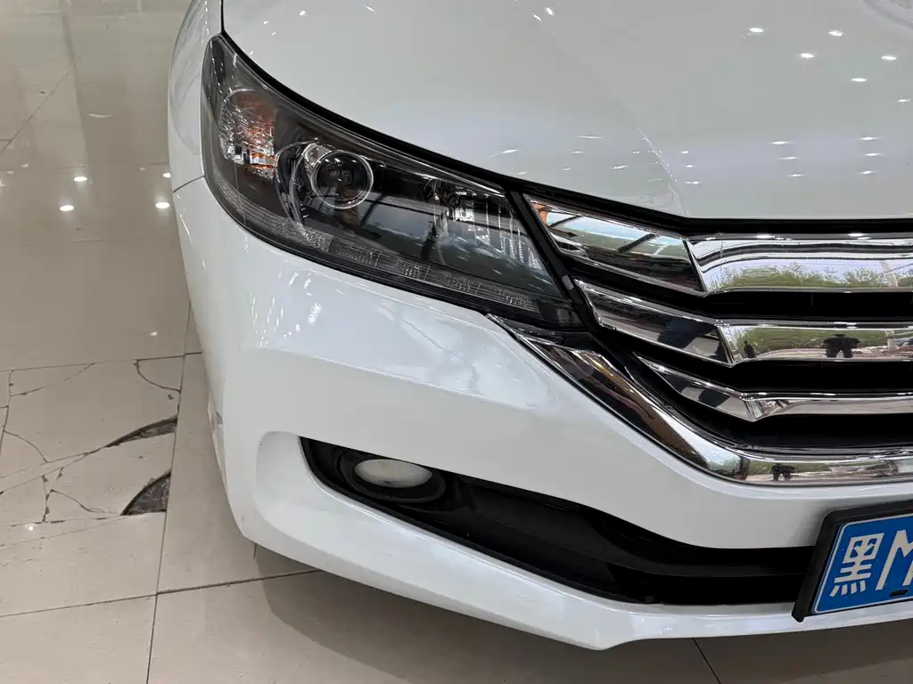 Honda Accord 2015 — фото 7