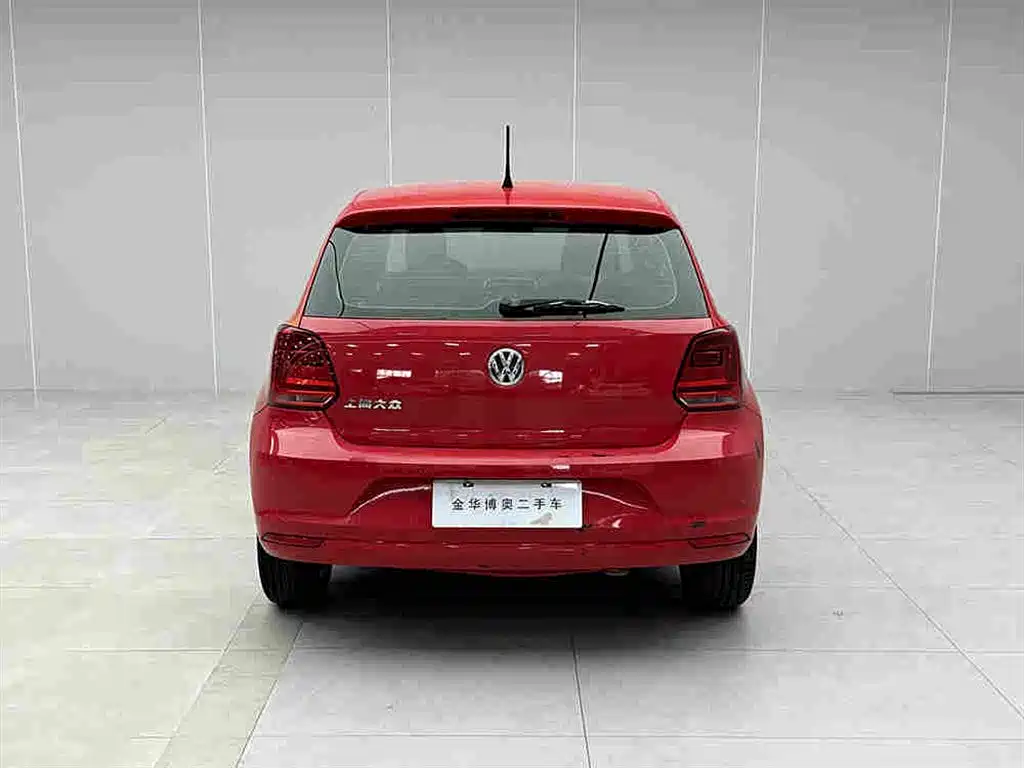 Volkswagen Polo 2015