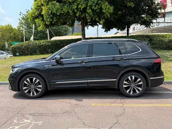Volkswagen Tiguan L 2023
