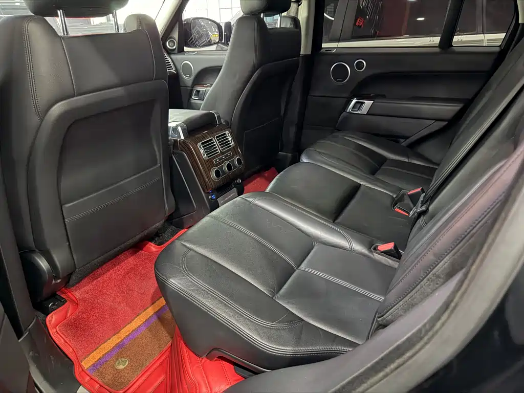 Land Rover Range Rover 2018 — фото 13