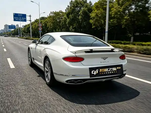 Bentley Continental 2021