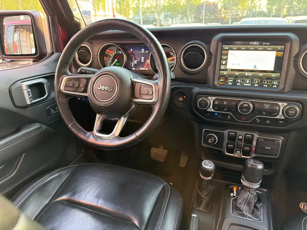 Jeep Wrangler PHEV 2021 — фото 11