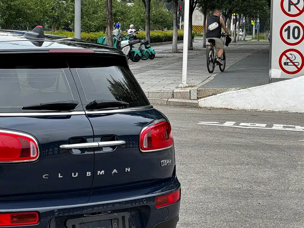 MINI Clubman 2019 — фото 15
